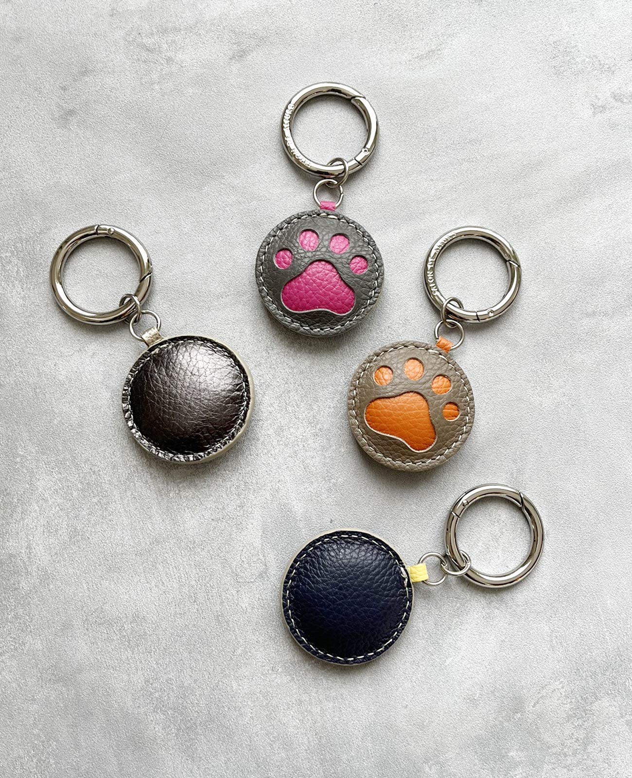 1729 肉球 バッグチャーム