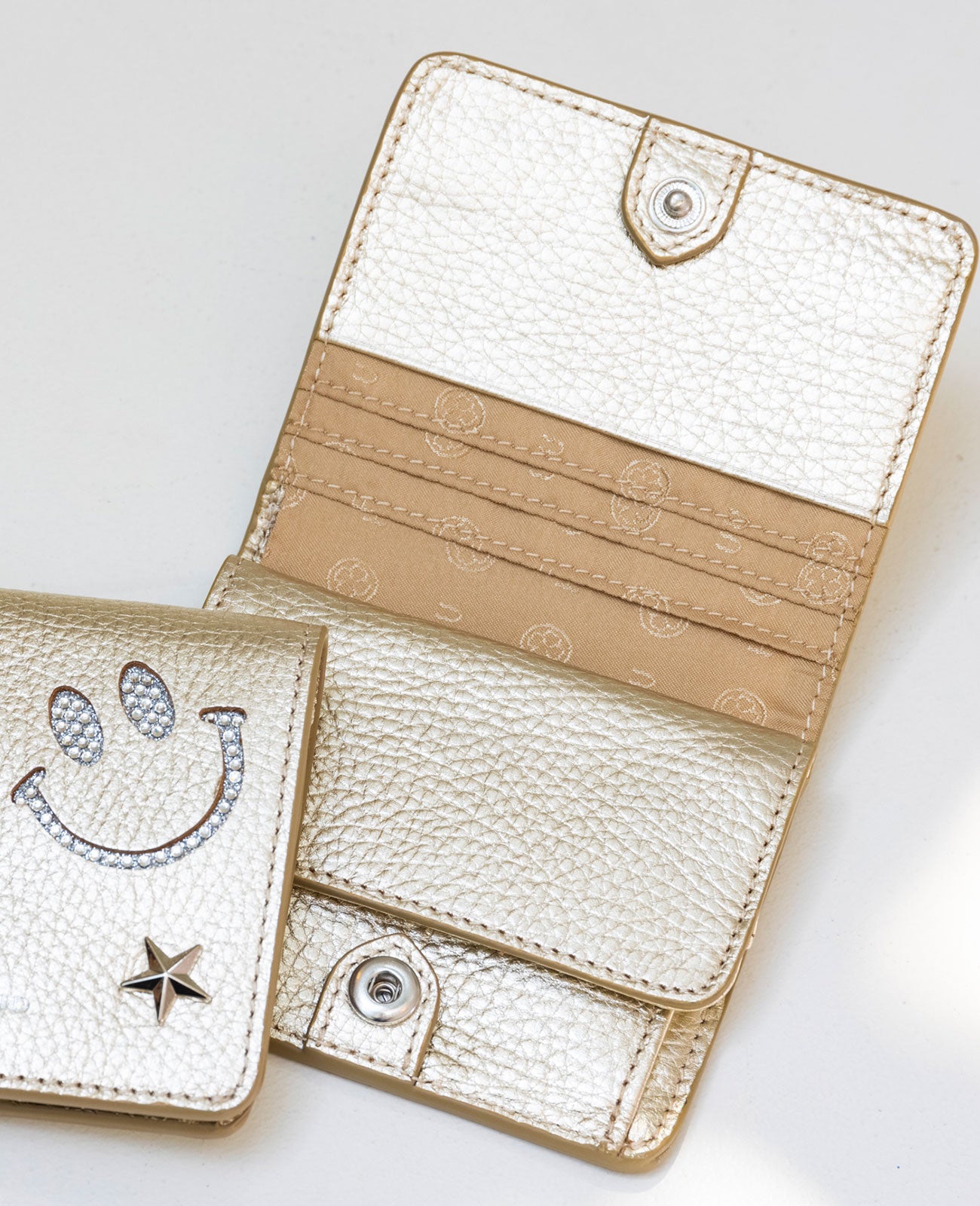 1760 ルクーチェ 二つ折り ミニ財布