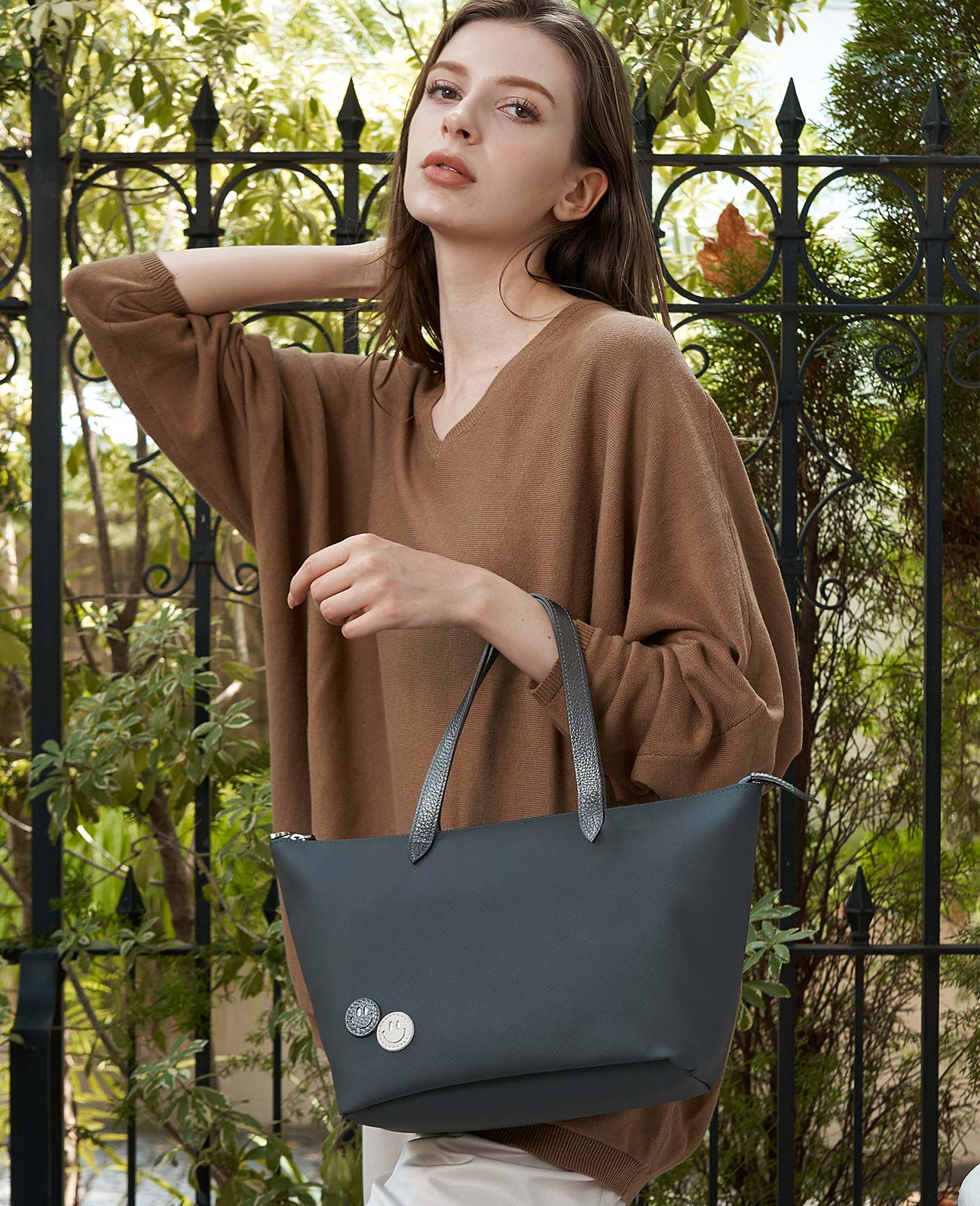 スマイル ZIP付 サックドプロムナード トートバッグ PMサイズ サフィアーノアップル素材Ver. 1825-ap-s