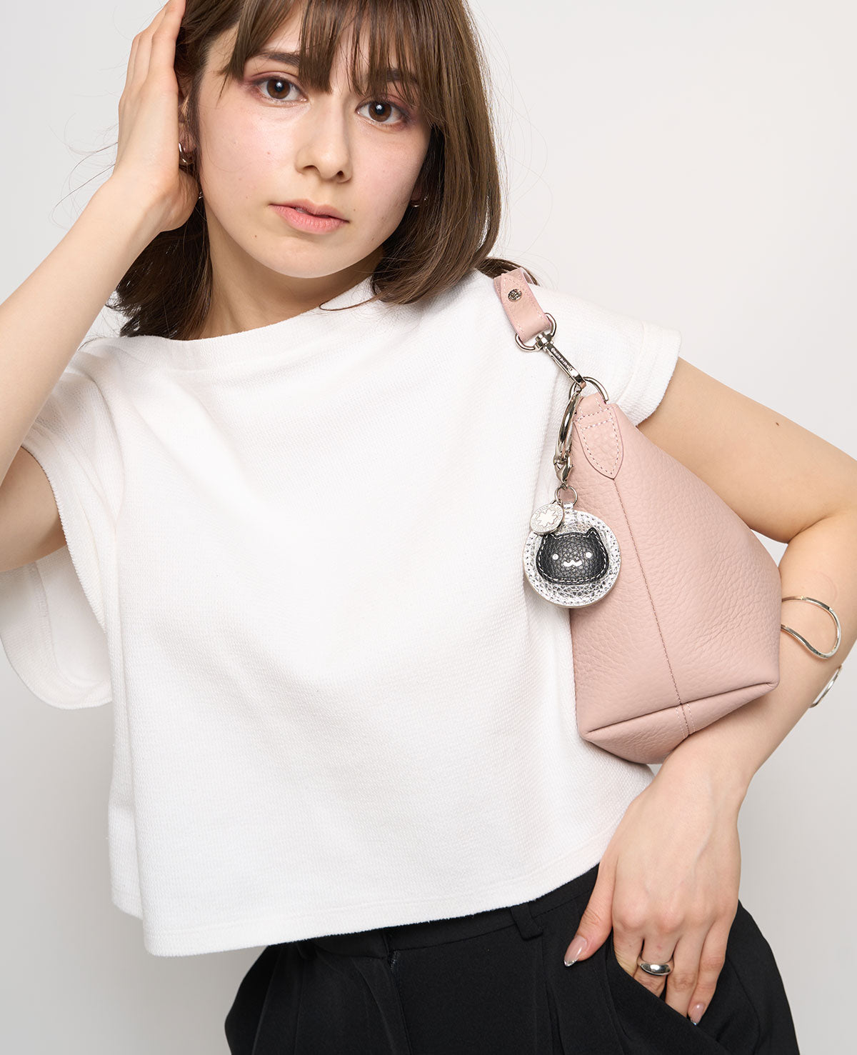 バッグチャームとして毎日一緒に(※バッグは別売です)