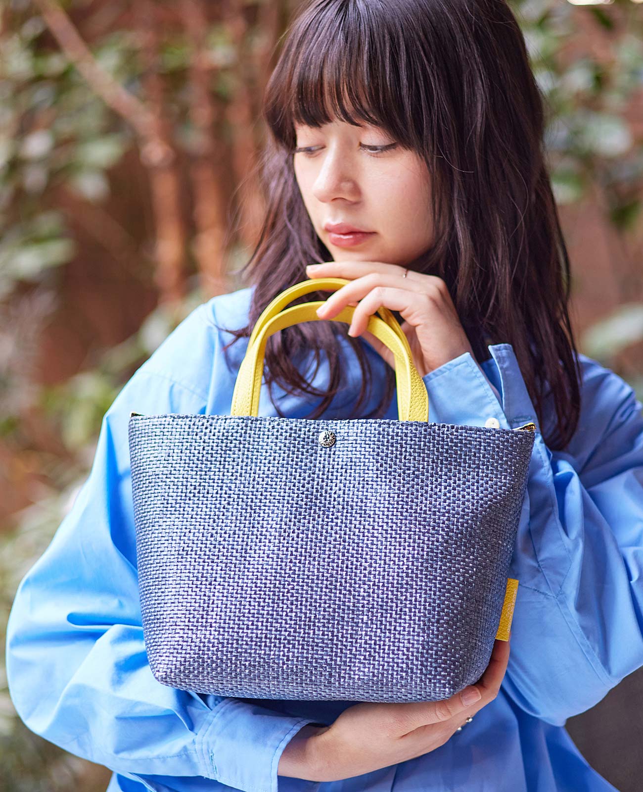 モデル着用カラー:ネイビー×イエロー