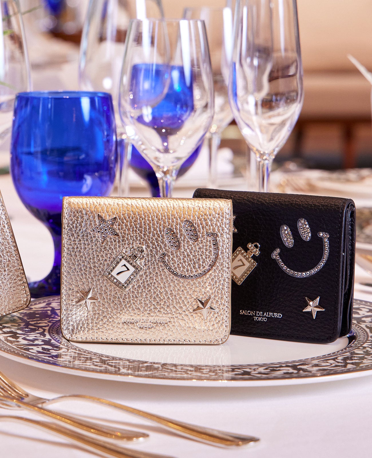 1760 ルクーチェ 二つ折り ミニ財布