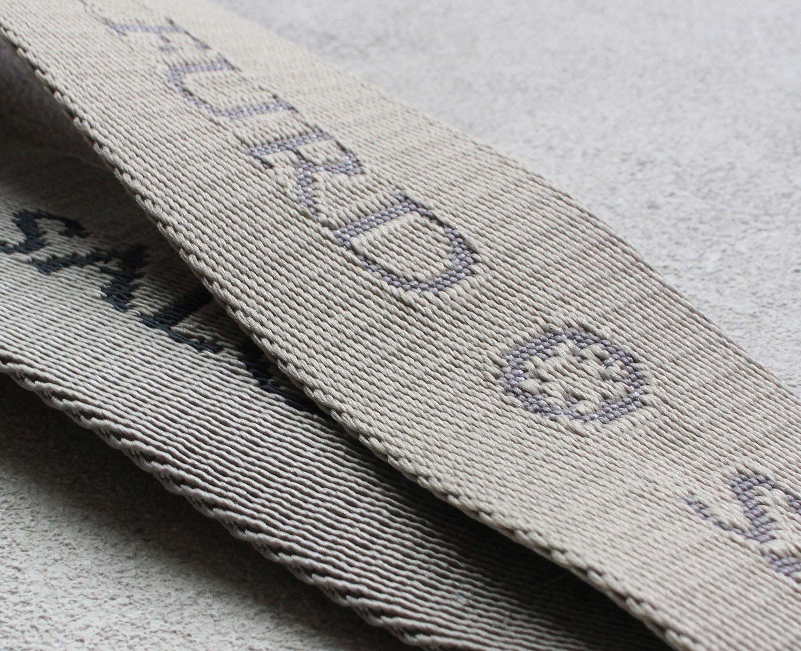 サロン・ド・アルファード 幅広ショートショルダー 1661