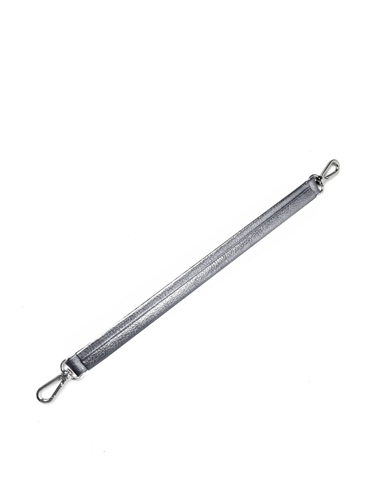 カラー:ダークシルバー