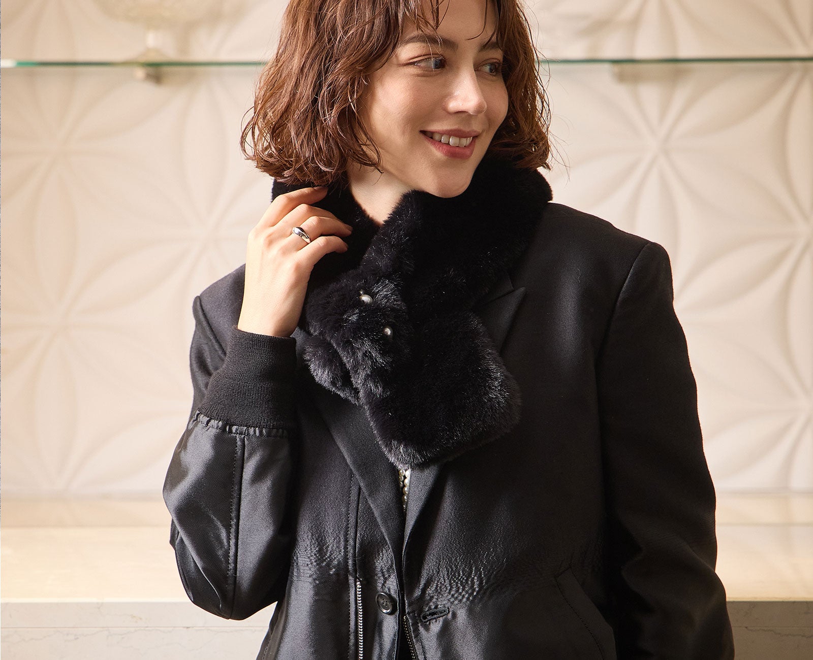 どんなスタイルにも寄り添う、上質エコファーの万能感