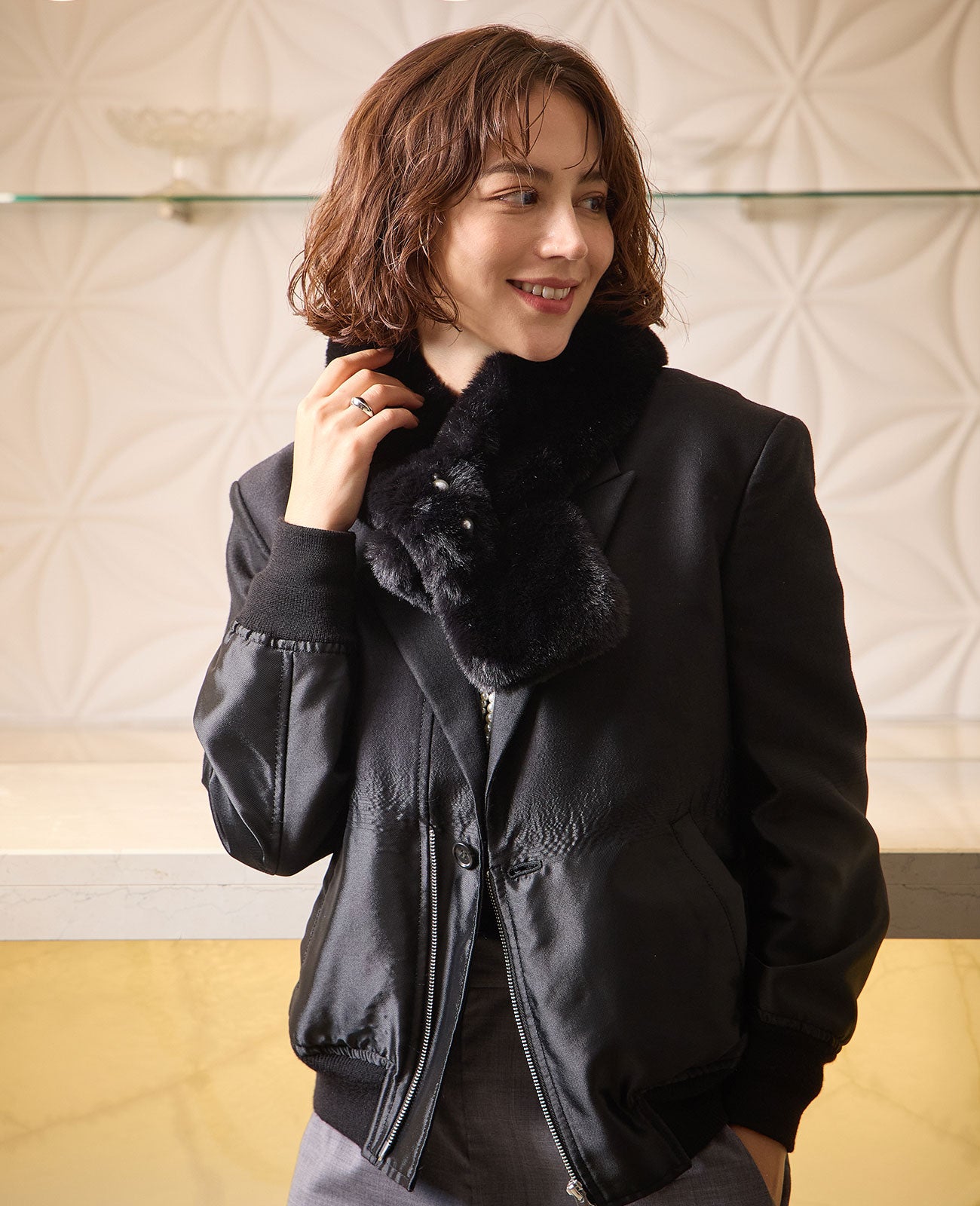 モデル着用カラー：ブラック