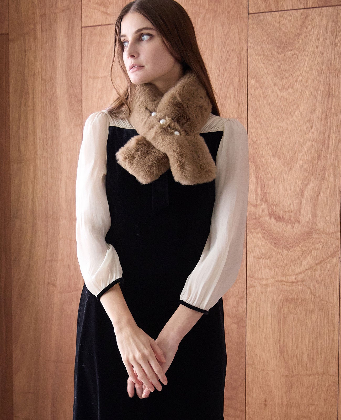 モデル着用カラー：モカ