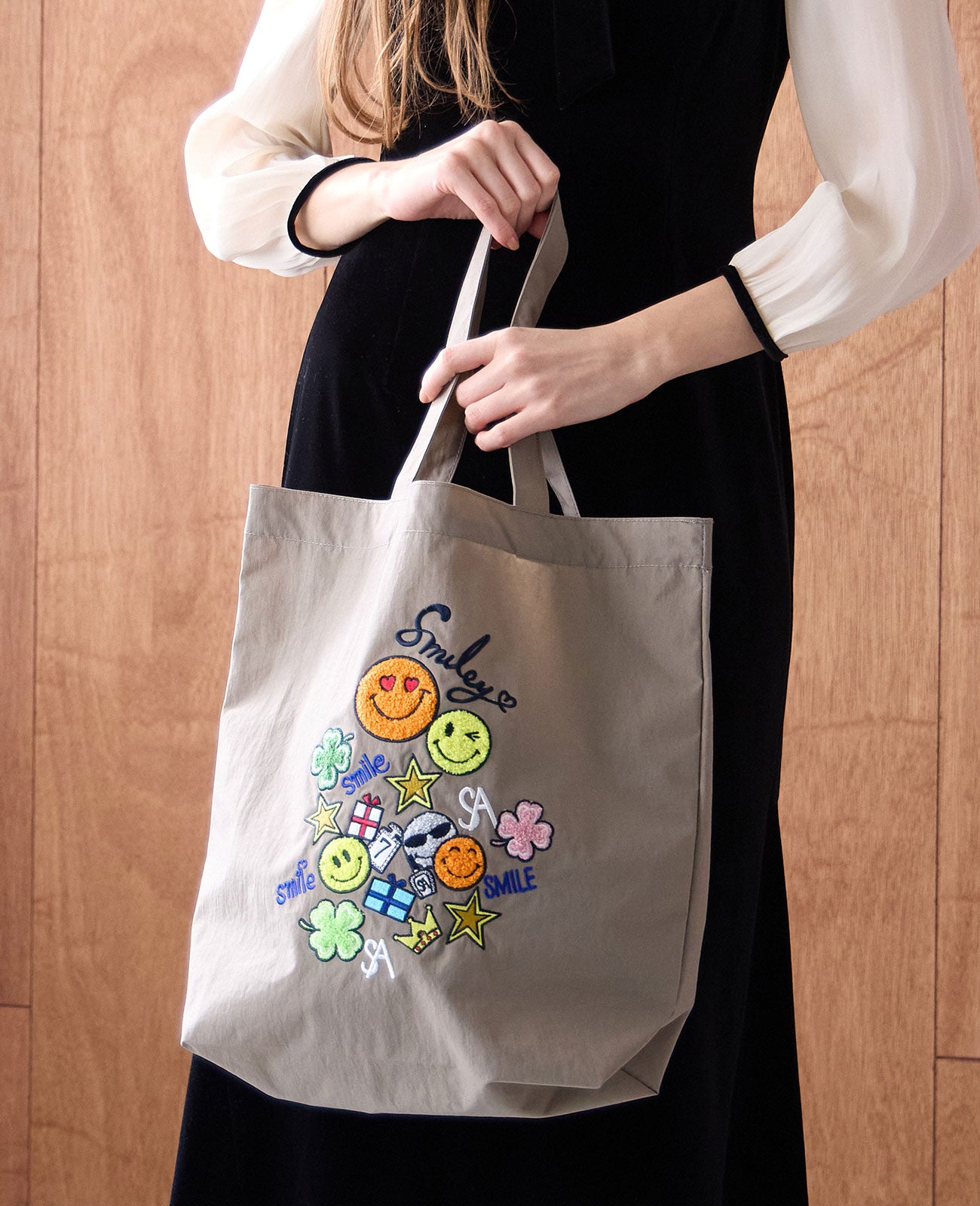 スマイリークローバー刺繍エコバッグ 1807