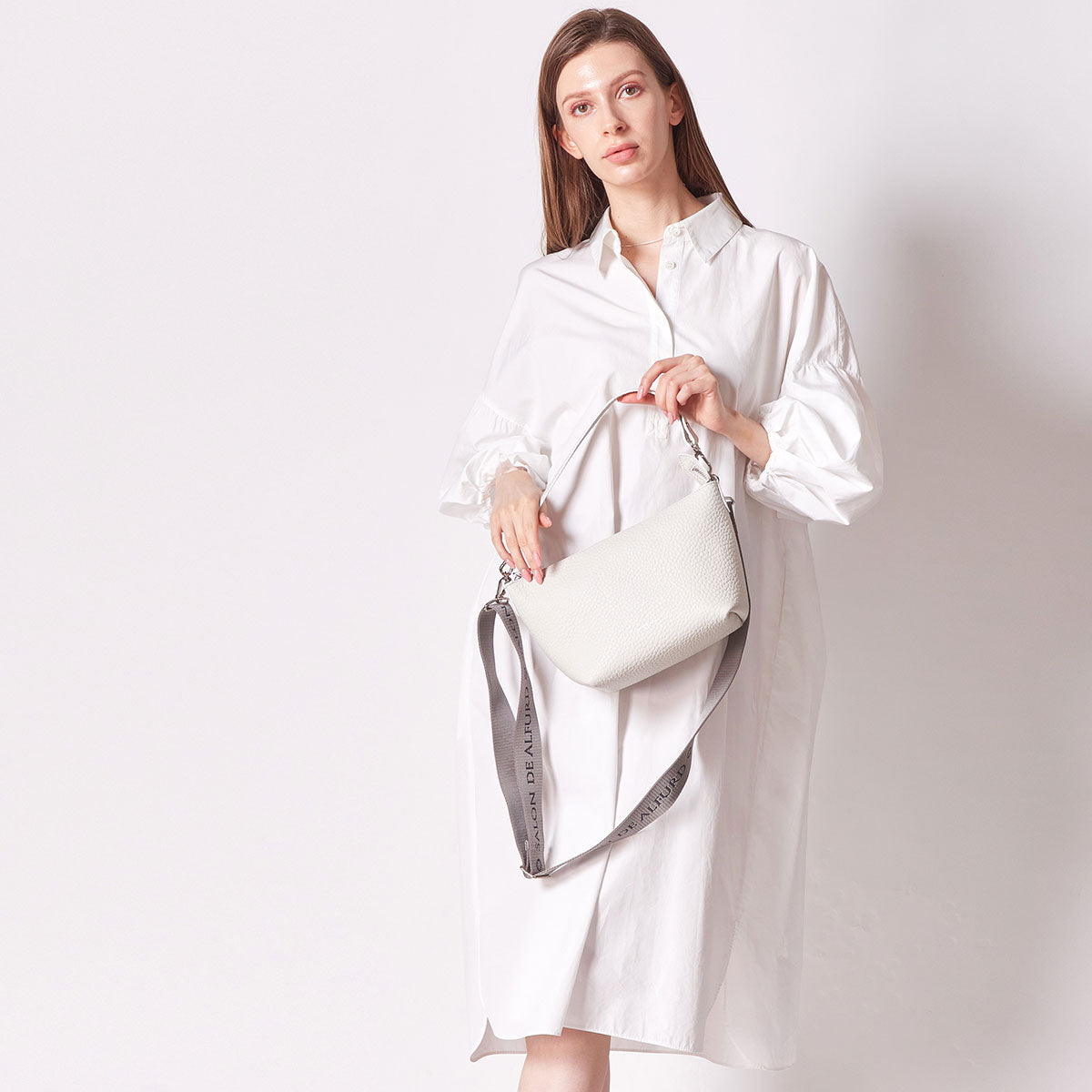 モデル着用カラー：アイボリー