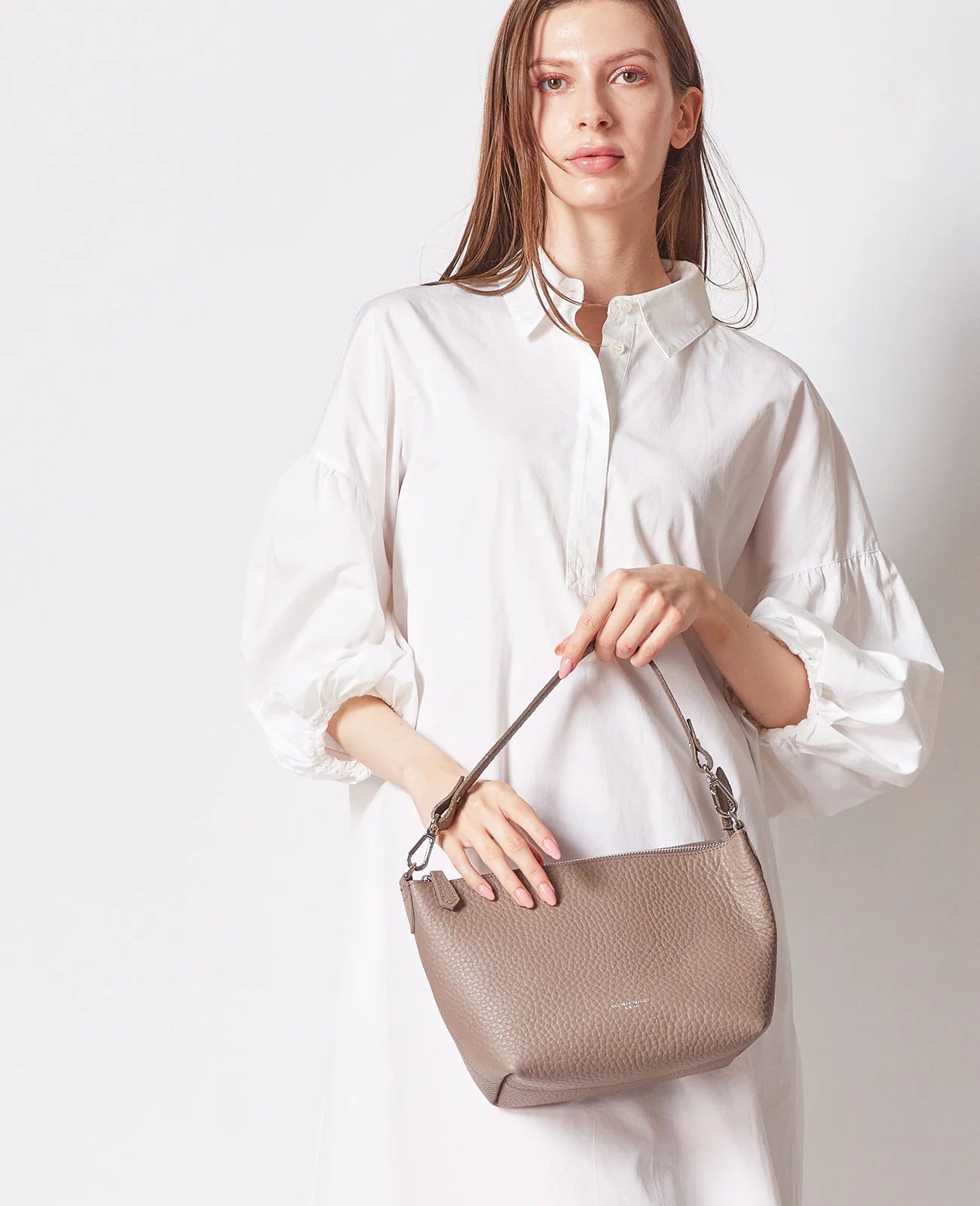 モデル着用カラー：トープ