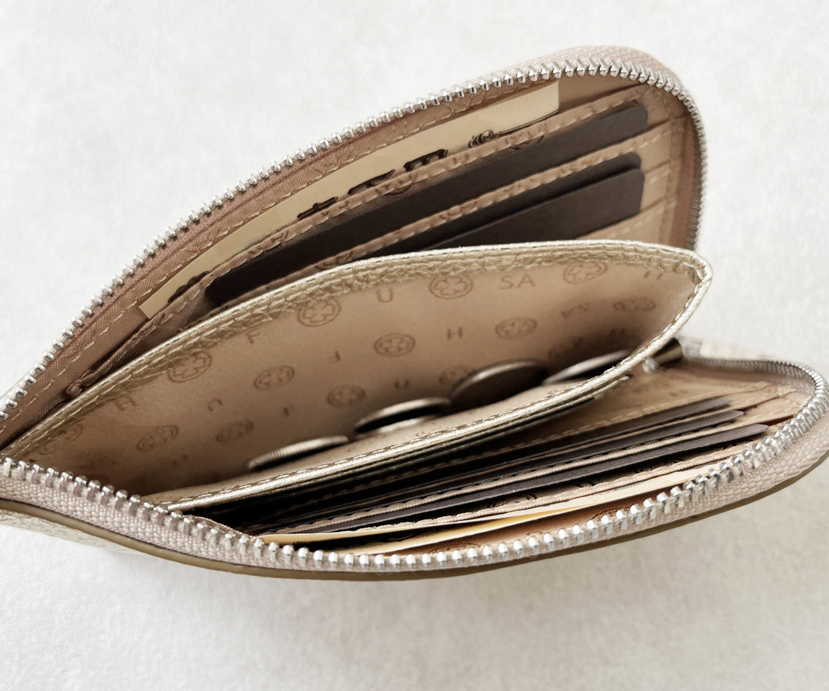 中身が一望でき、使うたびに心地よさを感じる設計