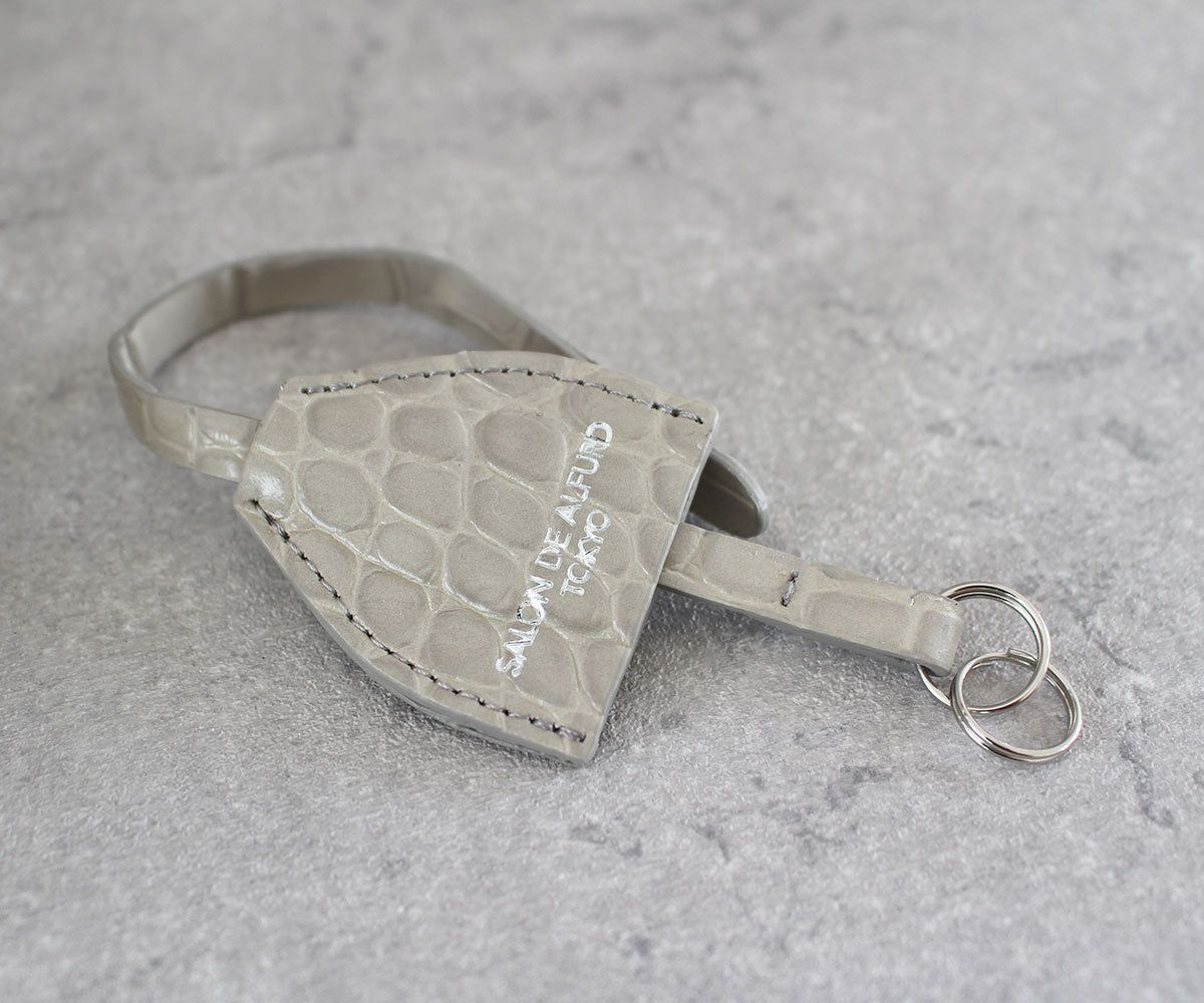 取り外し可能なキーホルダー。