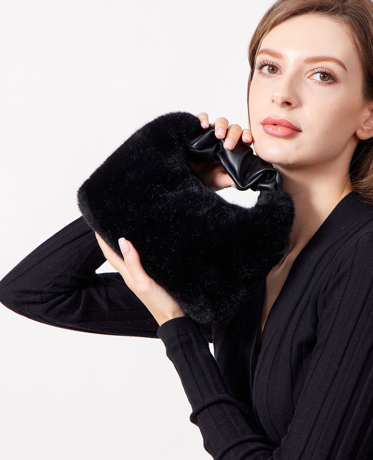 モデル着用カラー：ブラック