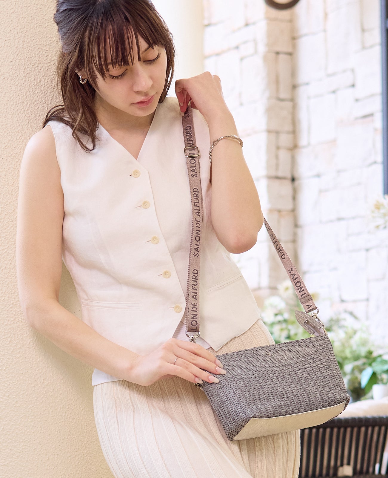 サロンドアルファード キャリー ラフィア調かご素材 2WAY ポシェット