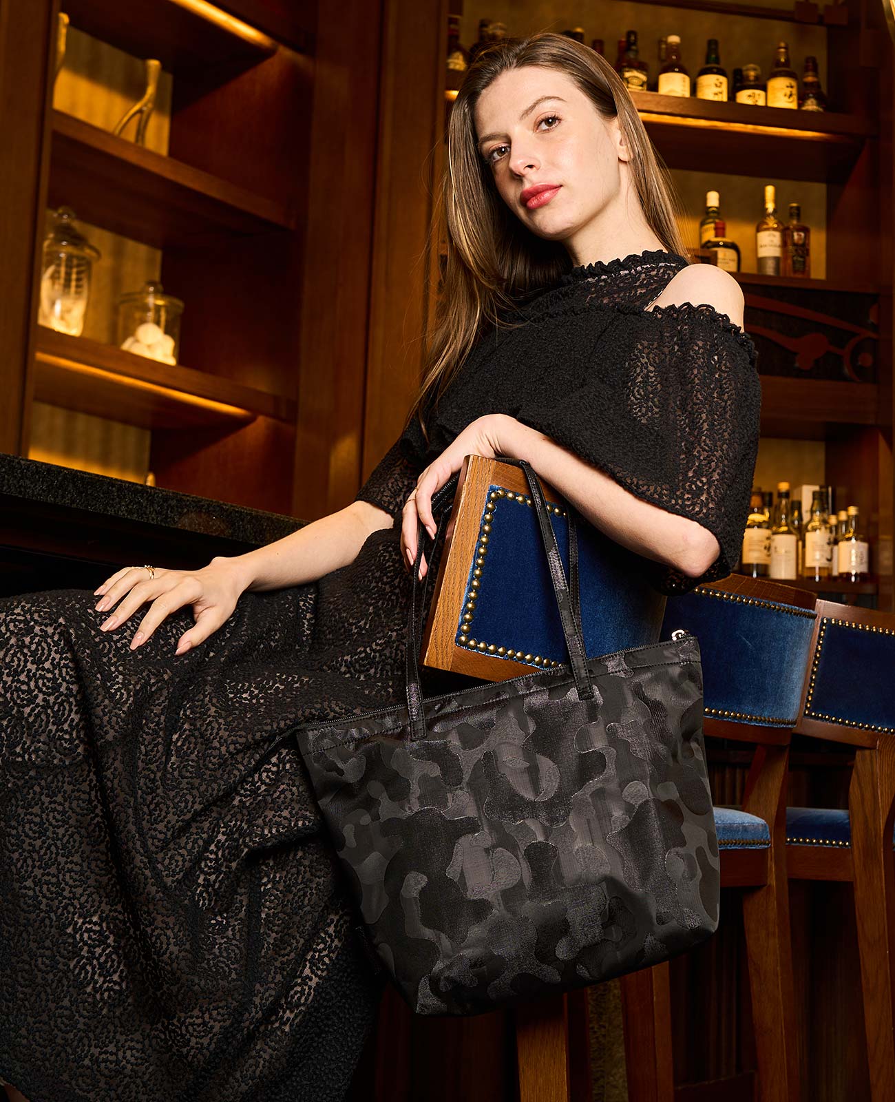 モデル着用カラー：ブラック