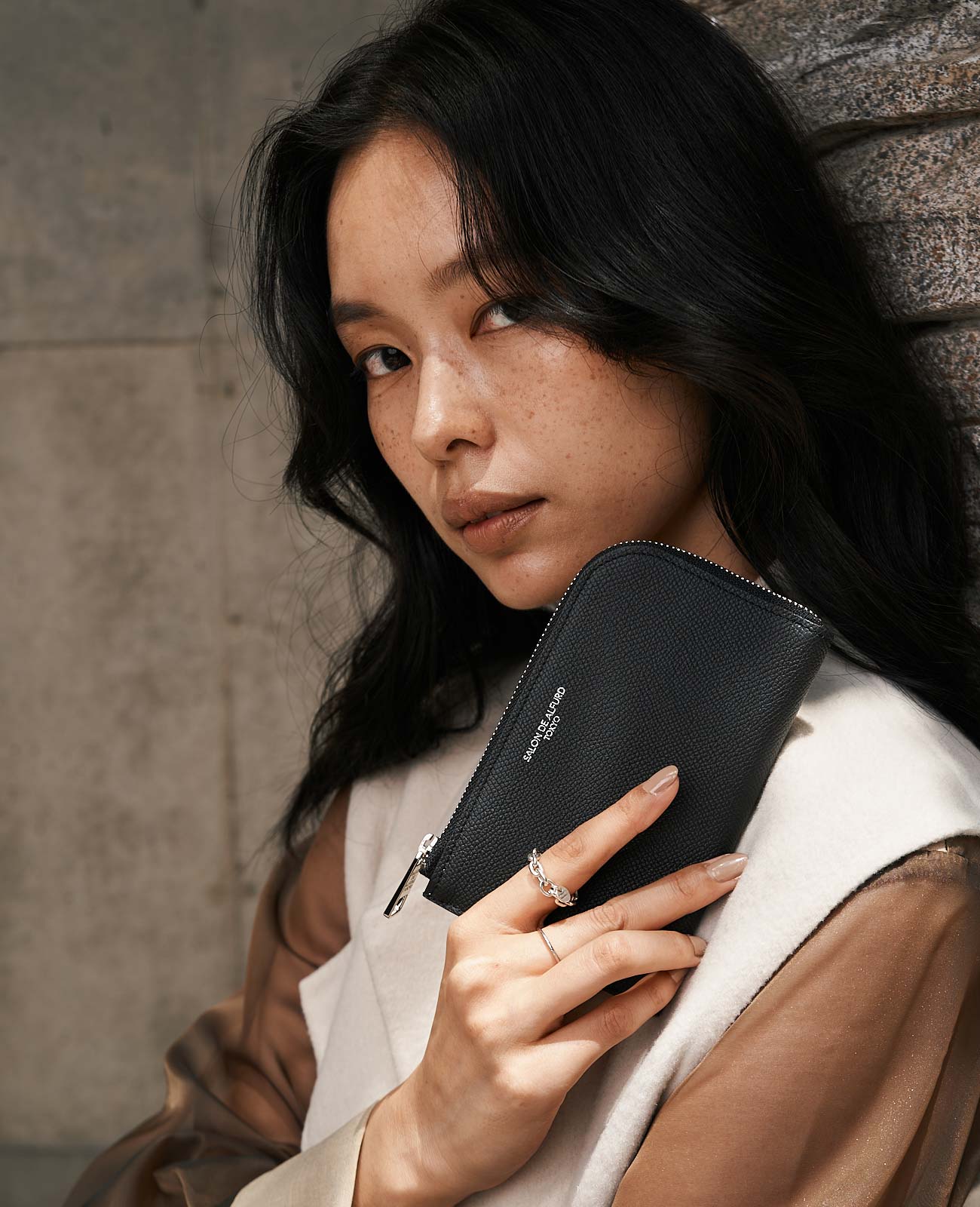 モデル着用カラー：ブラック