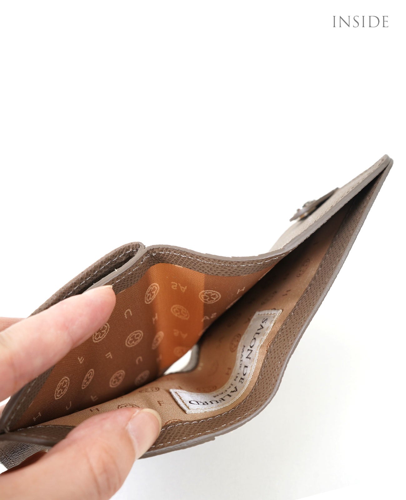 INSIDE（お札サイズポケット）