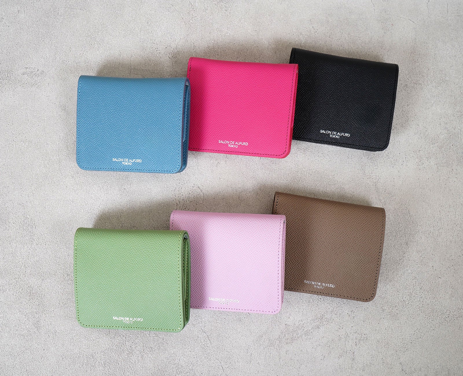 初めてハイクラスレザーを手にする方にもふさわしいアイテム