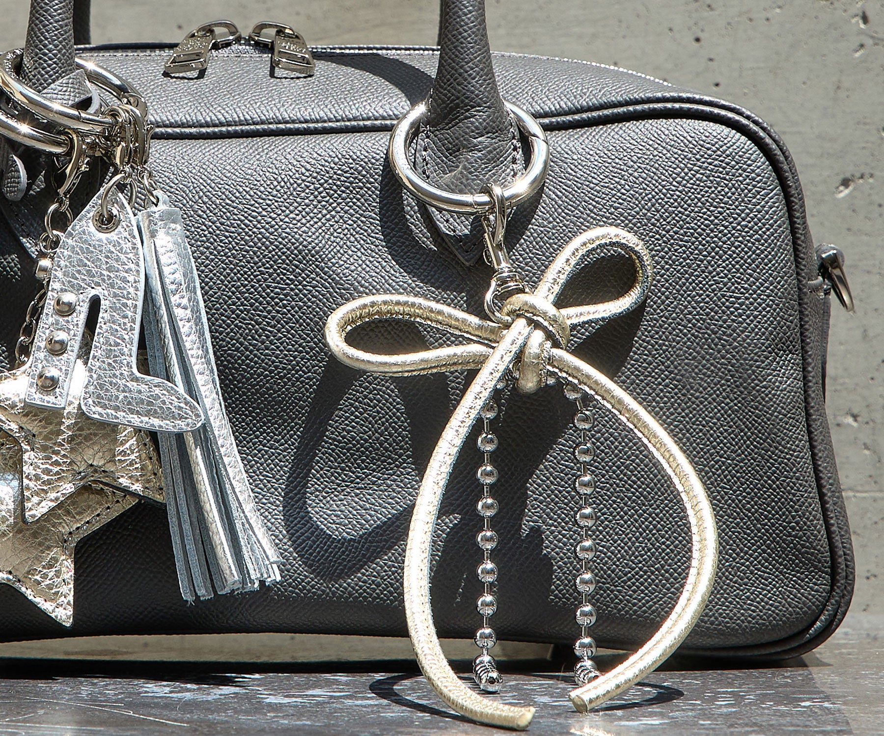 ゴールド ※リボンチャーム以外のアイテムは参考商品です