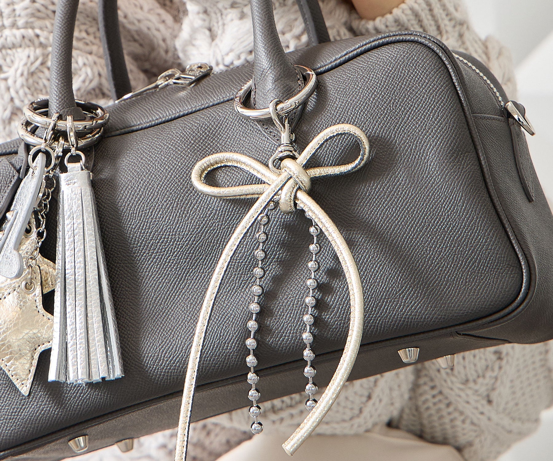 ゴールド ※リボンチャーム以外のアイテムは参考商品です