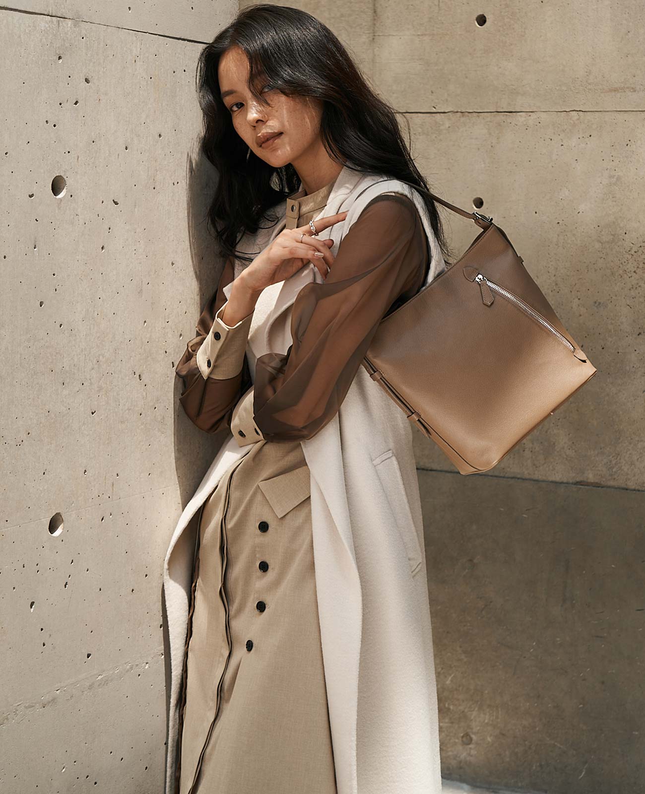 モデル着用カラー：トープ