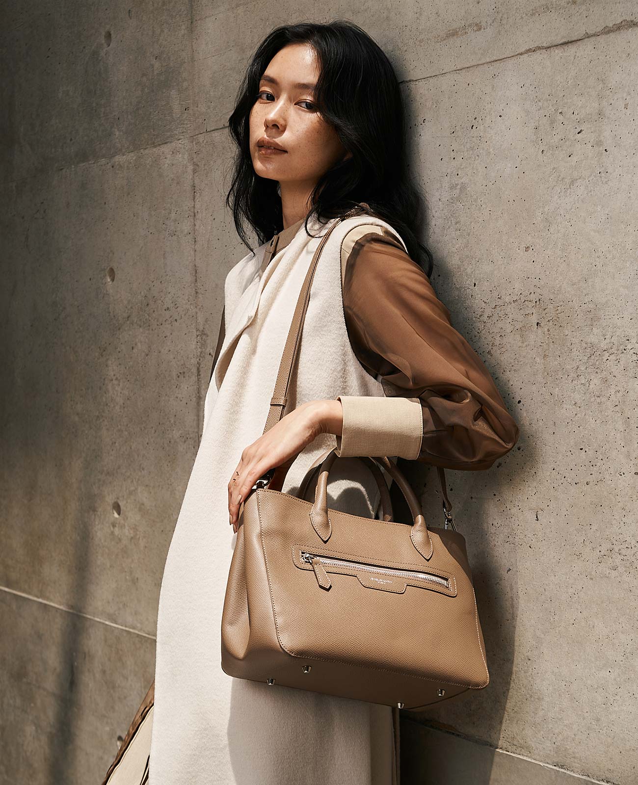 モデル着用カラー：トープ