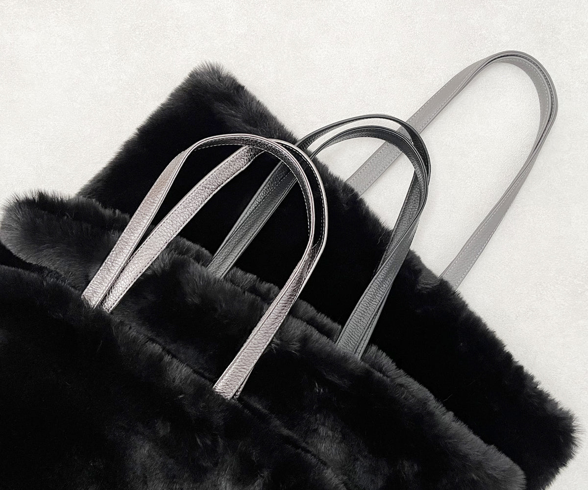 ブラックのハンドルは、ブラック、アッシュ、ガンメタの3カラー