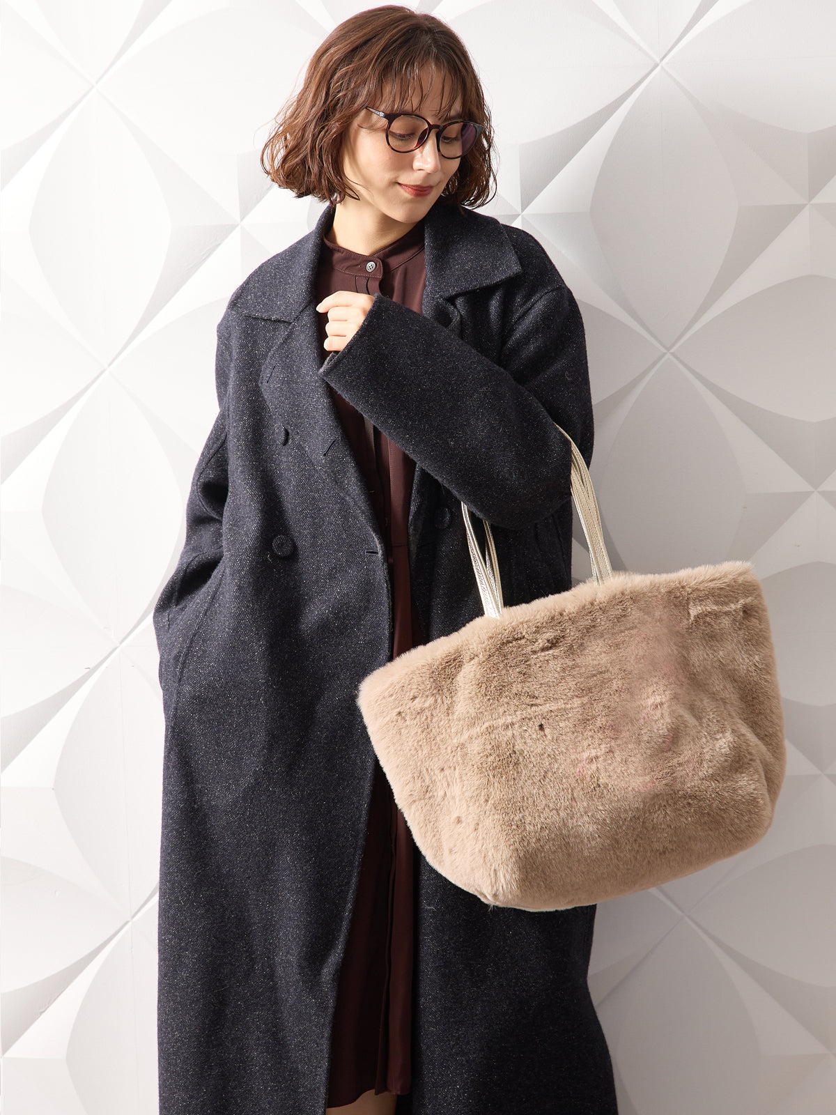 モデル着用カラー：ミルクティ×ゴールド	