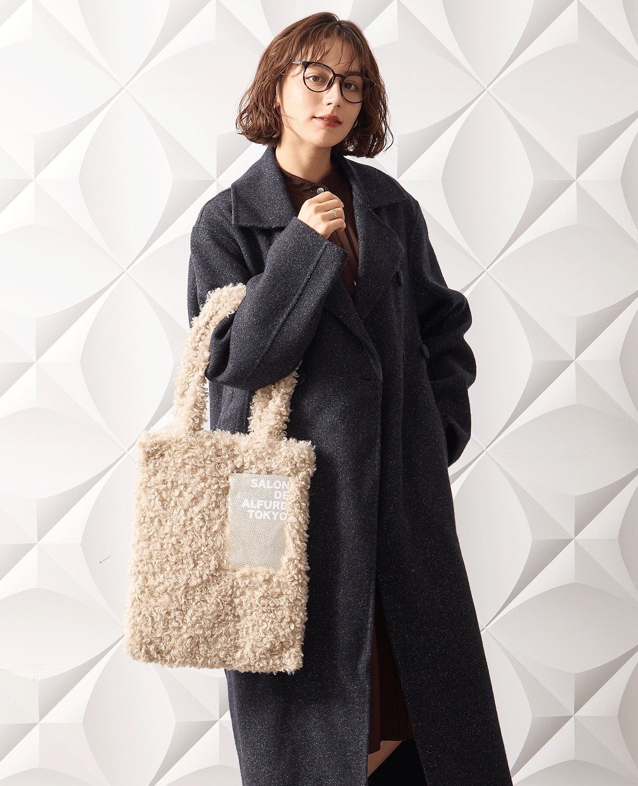 モデル着用カラー：ベージュ