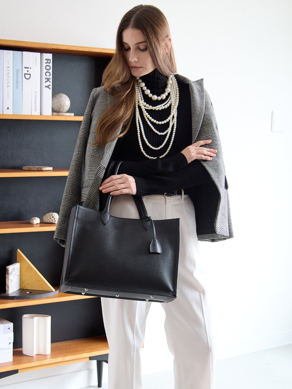 モデル着用カラー：ブラック