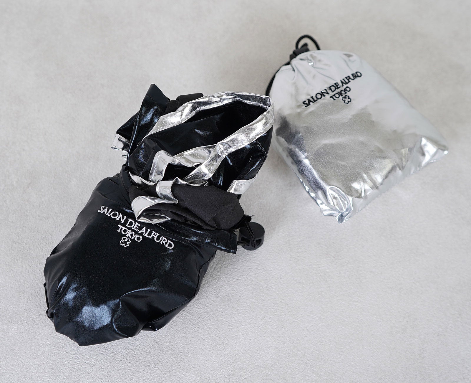 畳む必要なし。ポーチにそのまま収まります