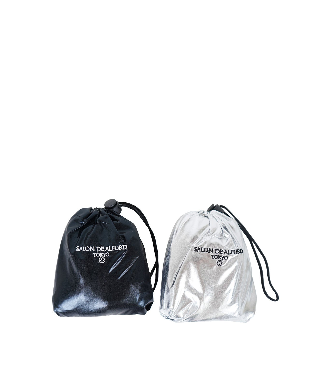 一体型ポーチにすっきり収納できます