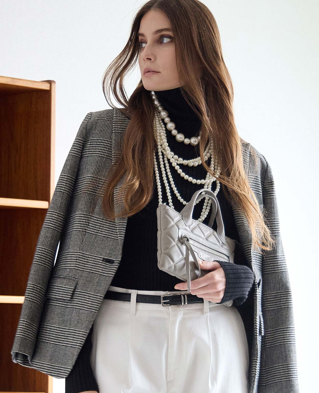 モデル着用カラー：セメント