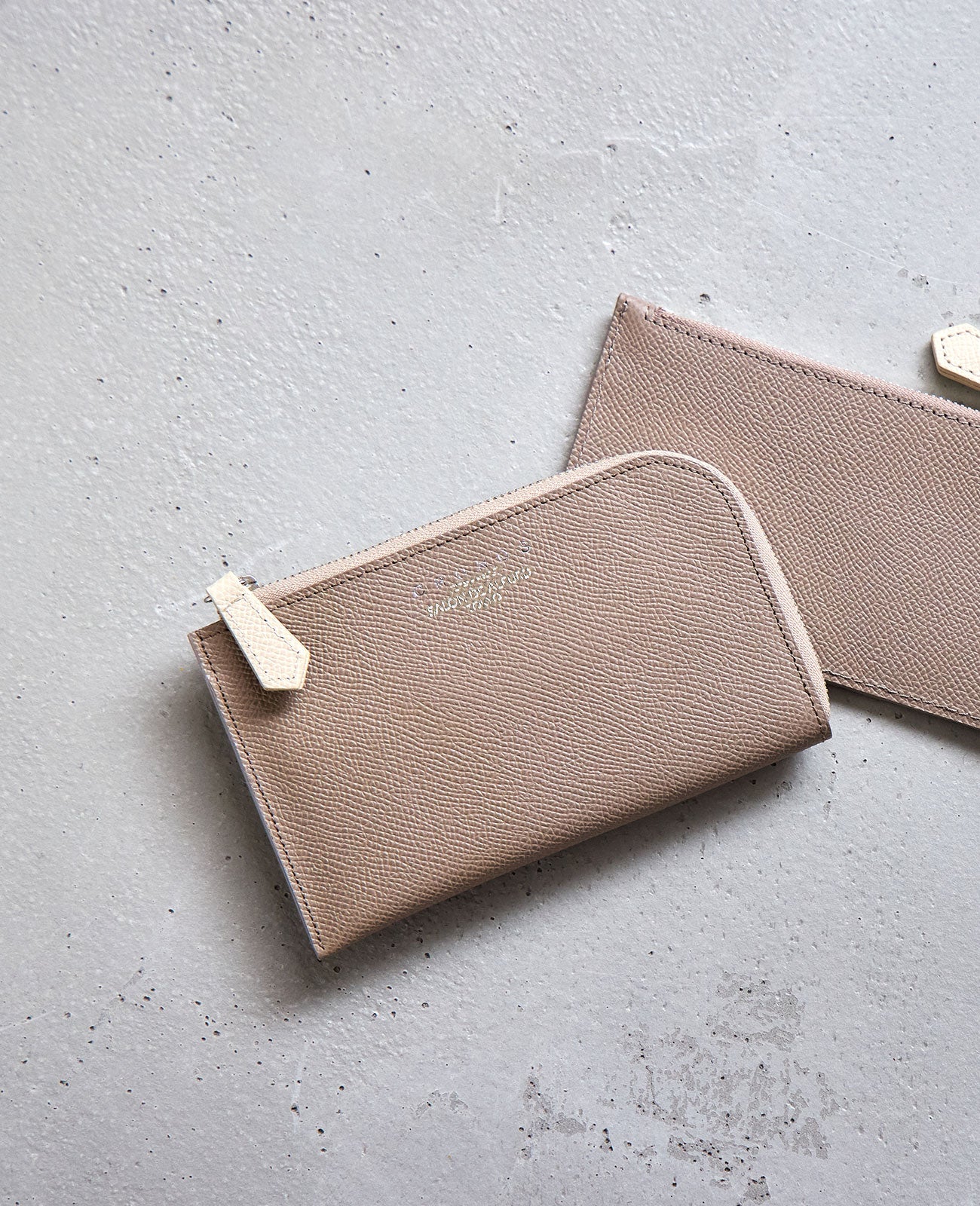 写真カラー：トルティエール