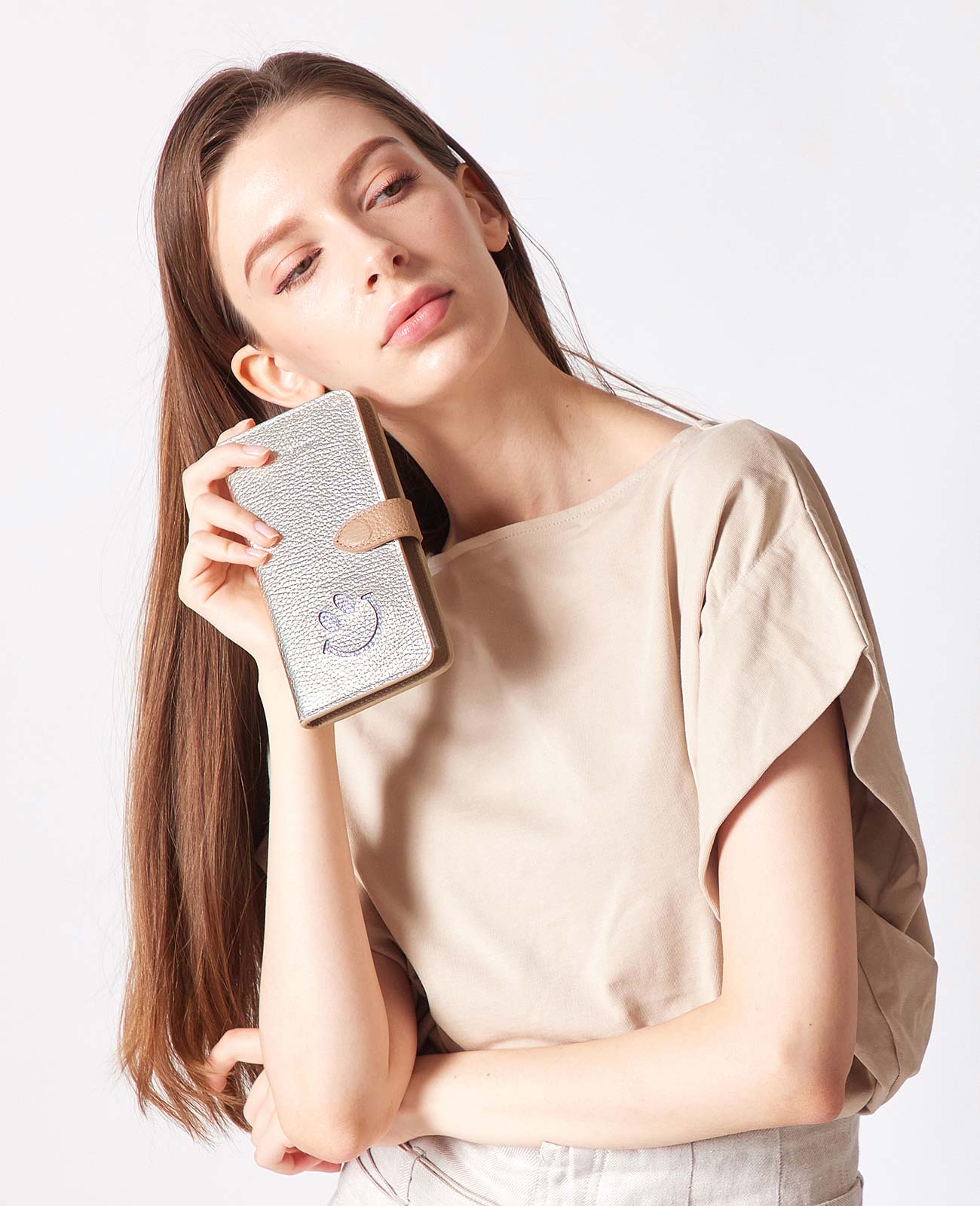 SALON DE ALFURDスマイルマーク付きピンク手帳型ケース スマートフォン