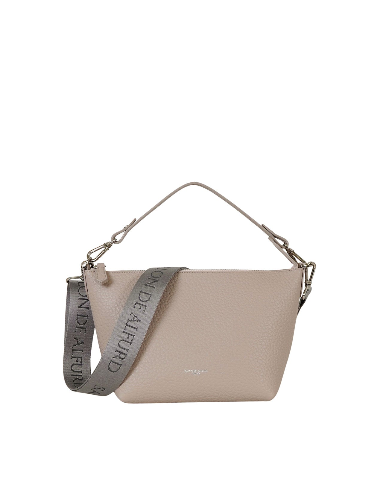 サロンドアルファード 東京広尾発アイコニックなスマイルマークの