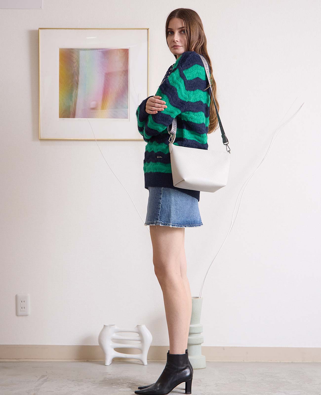 モデル着用カラー：アイボリー