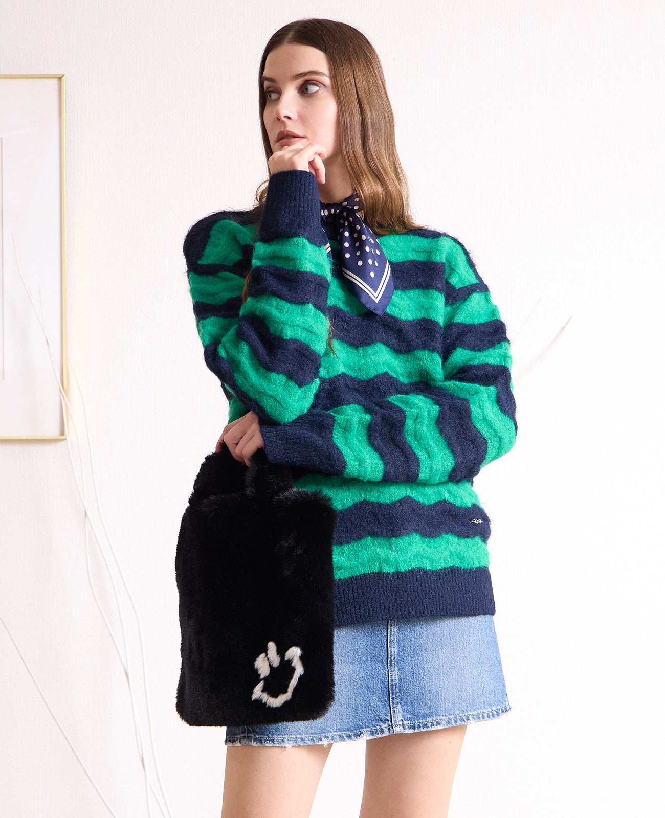 モデル着用カラー：ブラック