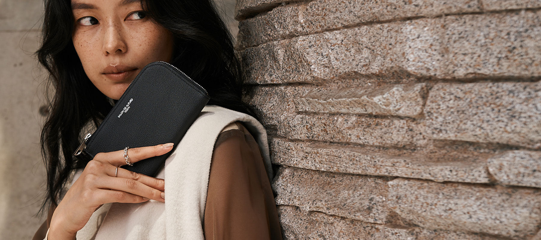 カッピンドゥラード　ハンドバッグ　黄金の草 8c49ce60be5ad8c68bef18c818165b