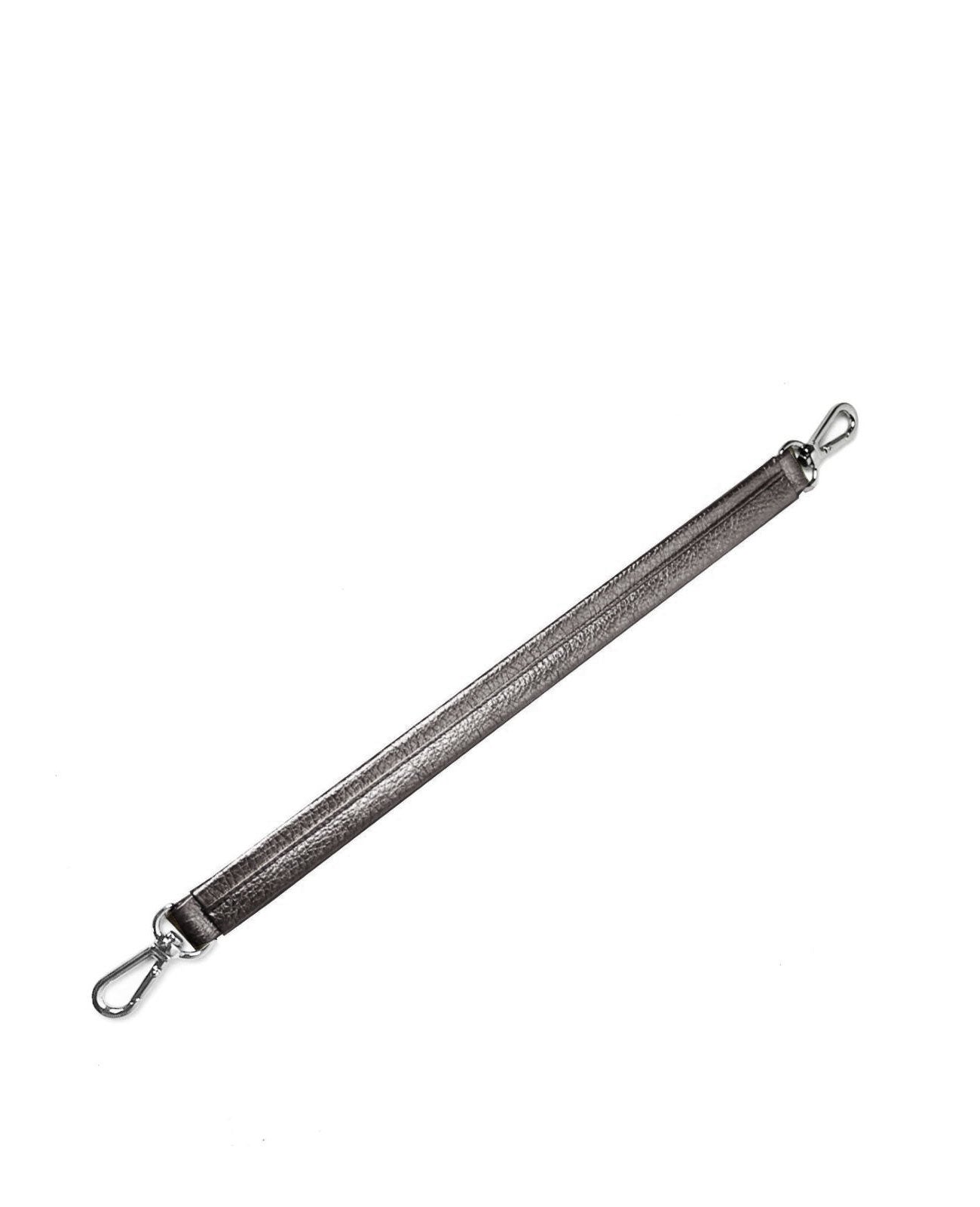 カラー: ガンメタリック