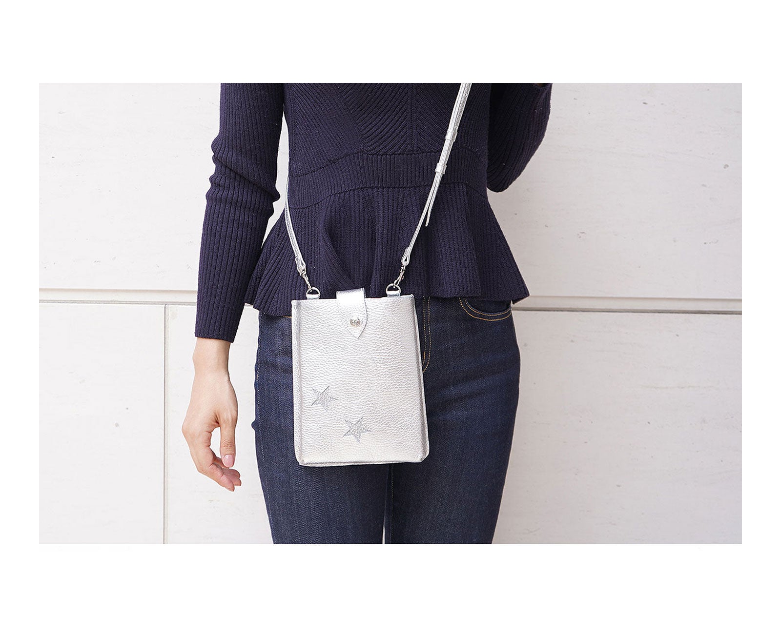 30%off【OUTLET】レディーバード お財布＆スマホポシェット 1588-02