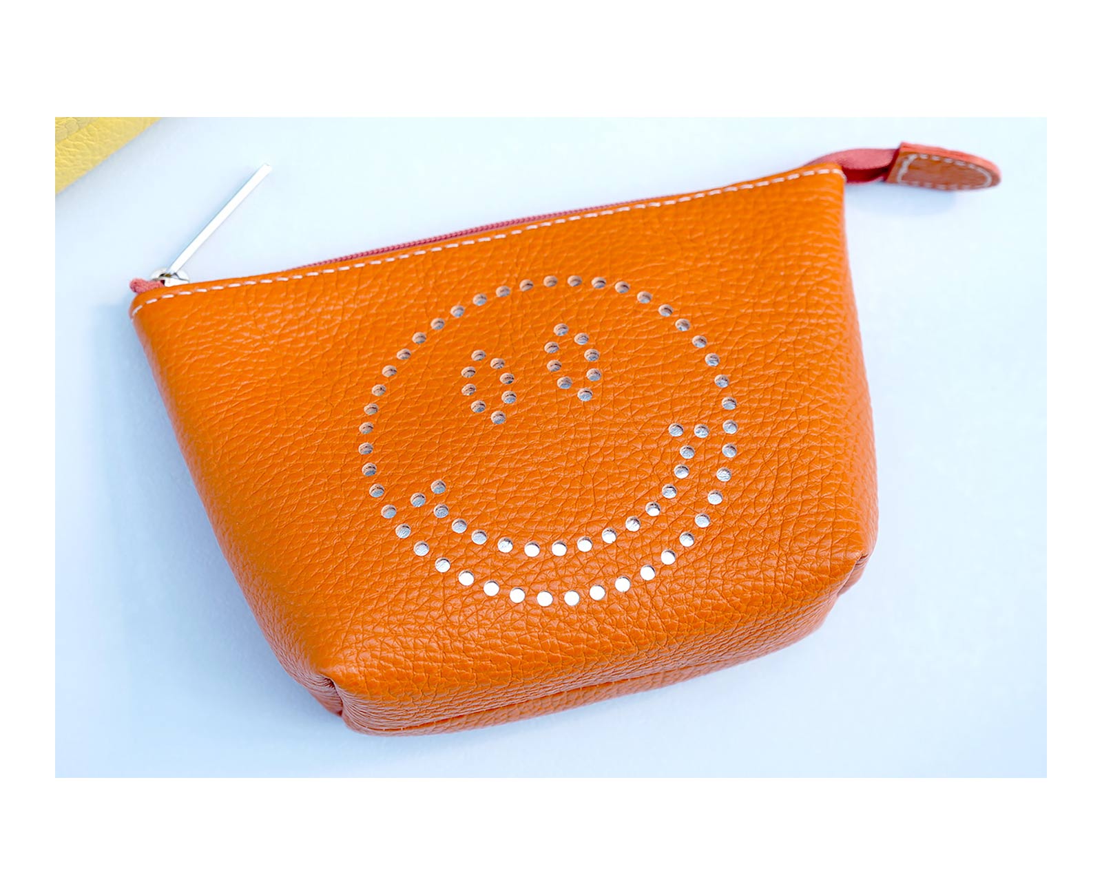 10%OFF [OUTLET]  スマイル パンチングポーチ 1679-02