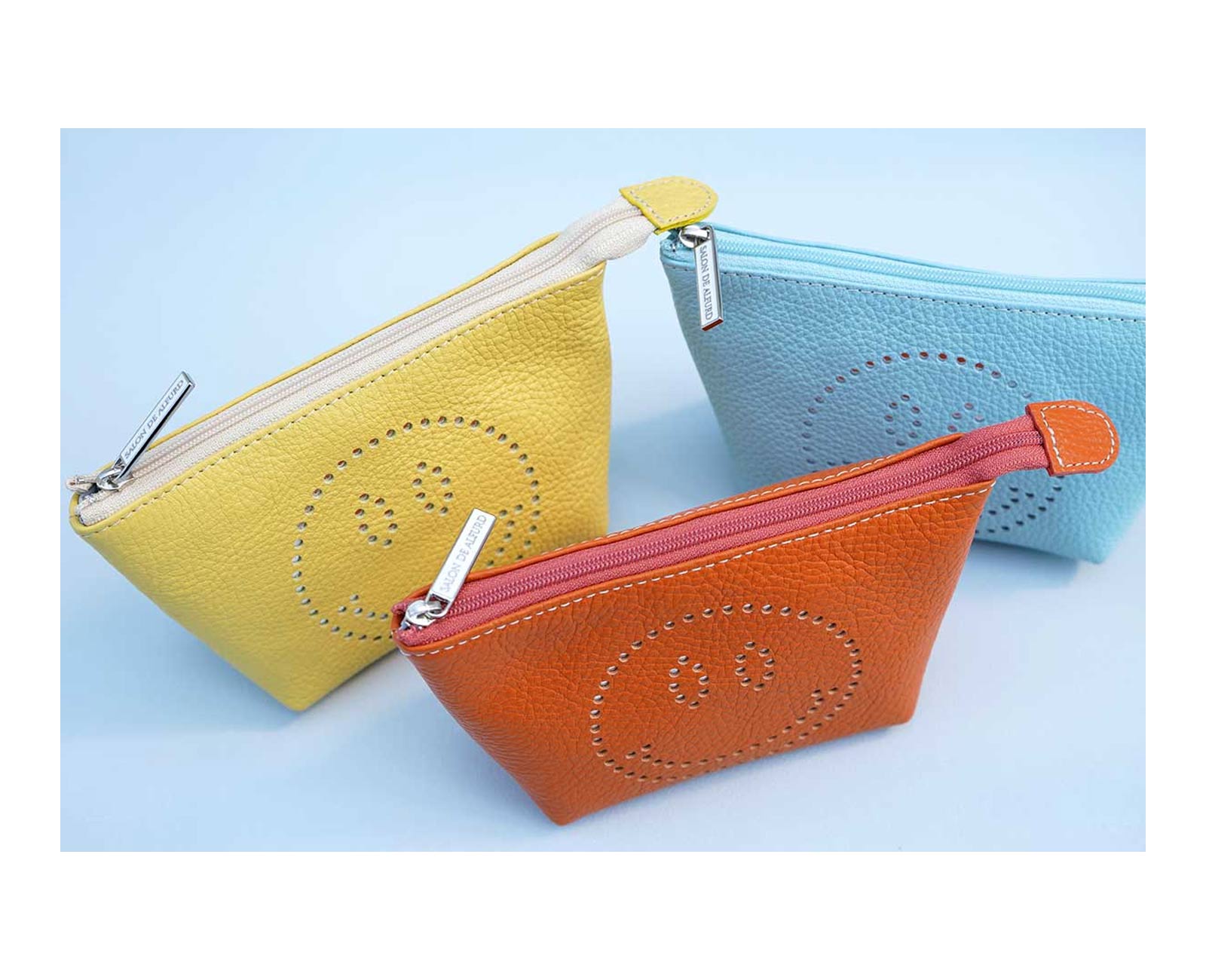10%OFF [OUTLET]  スマイル パンチングポーチ 1679-02